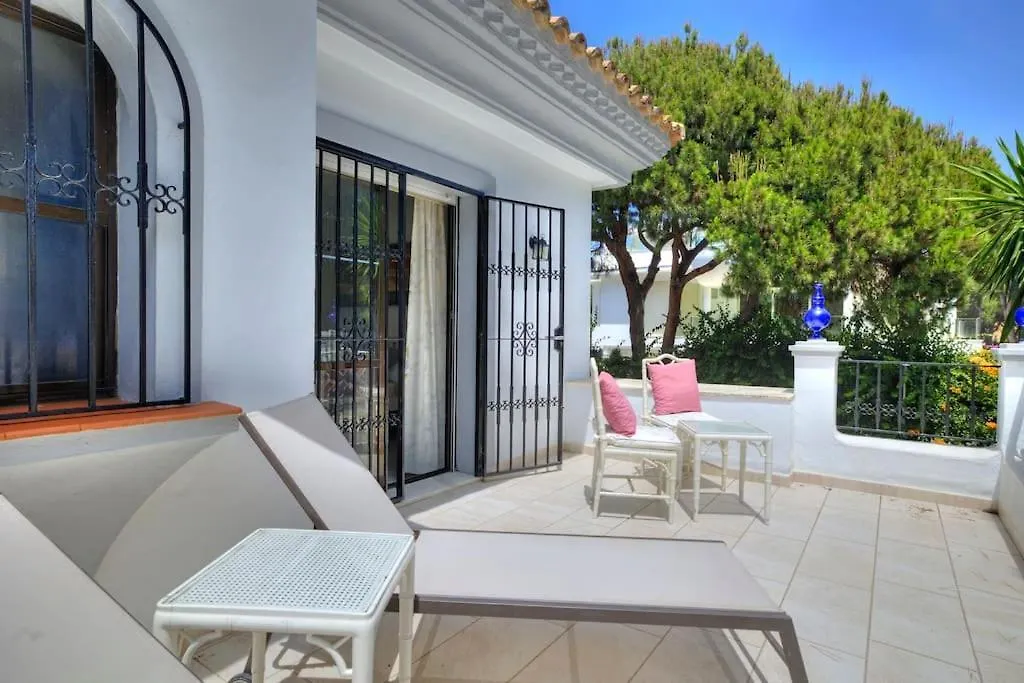Marbella, Close To The Beach, Shared Pool, 5 Bedrooms Marbella