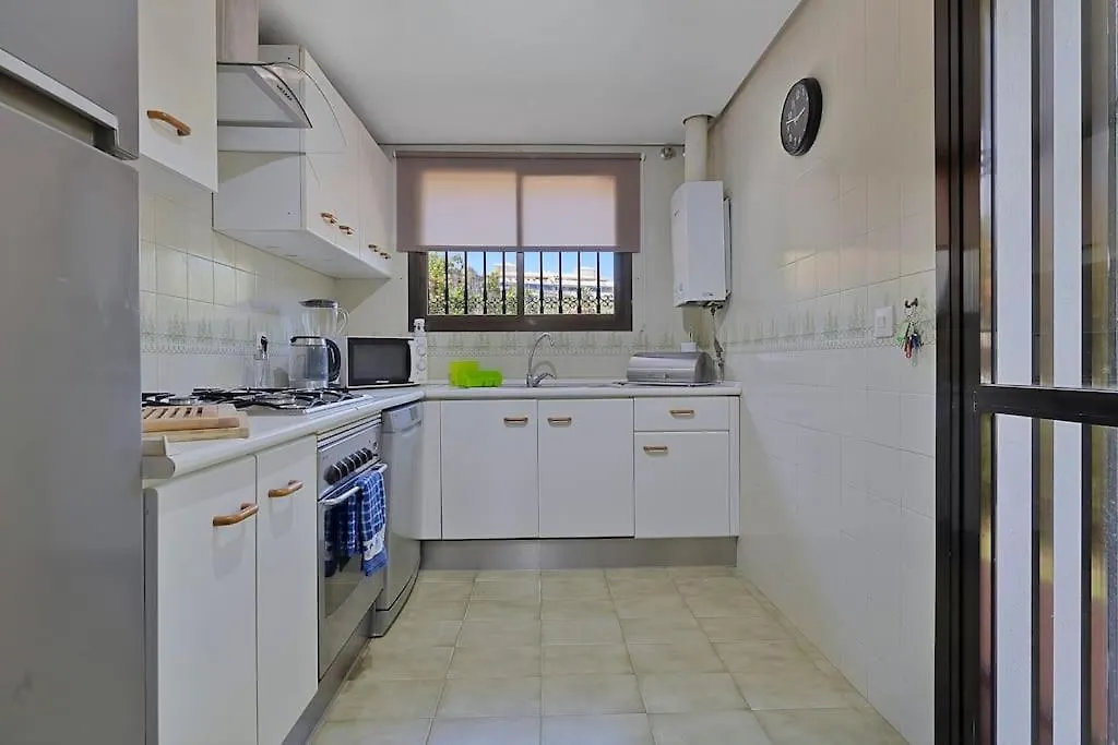 Marbella, Close To The Beach, Shared Pool, 5 Bedrooms 0*, Marbella