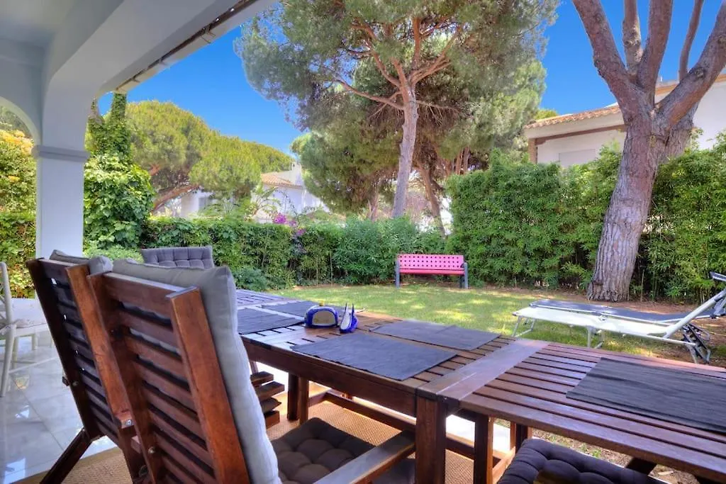 Marbella, Close To The Beach, Shared Pool, 5 Bedrooms Marbella