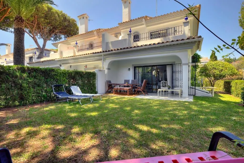 Marbella, Close To The Beach, Shared Pool, 5 Bedrooms 0*, Marbella
