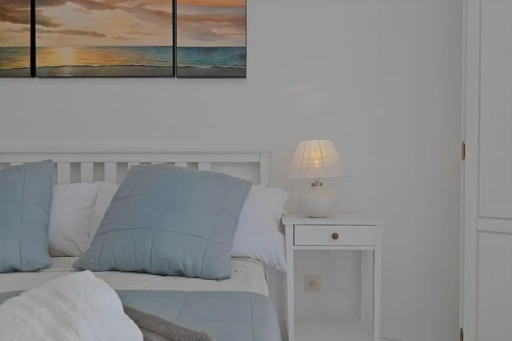 Marbella, Close To The Beach, Shared Pool, 5 Bedrooms